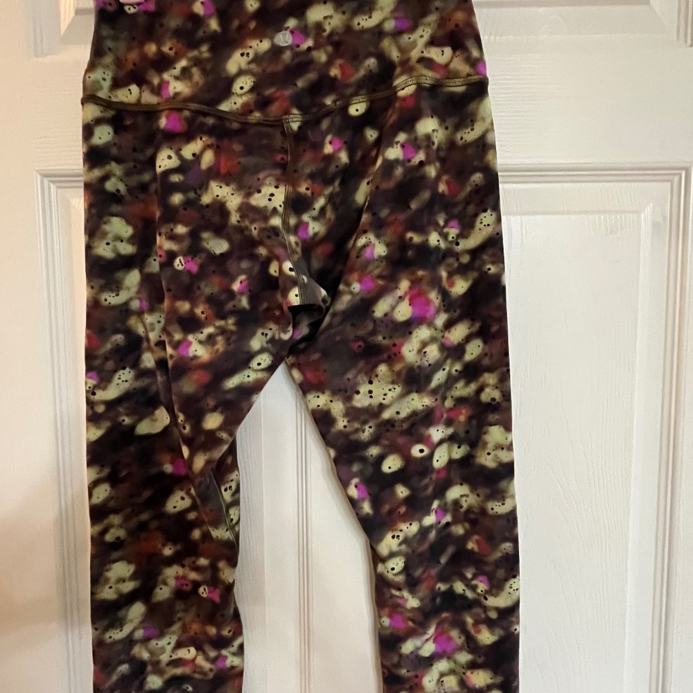 Lululemon size 8 women’s leggings
